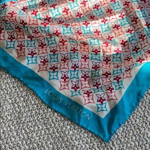 Silk Louis Vuitton handkerchief/bandana